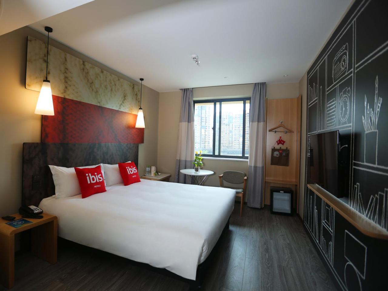 Ibis Haikou Injoy Plaza Hotel Esterno foto