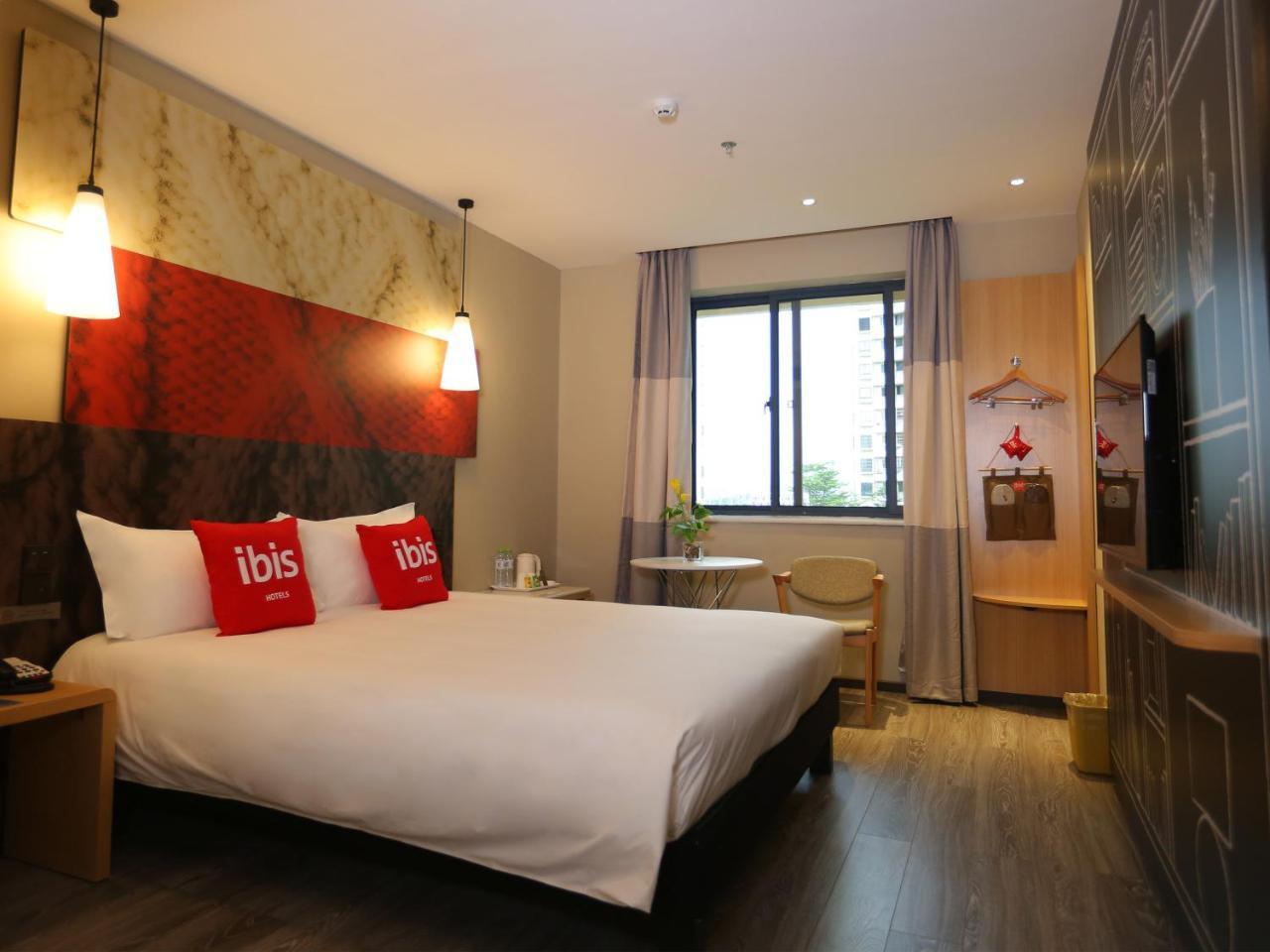 Ibis Haikou Injoy Plaza Hotel Esterno foto